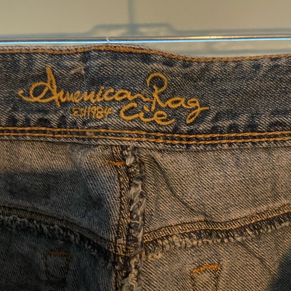 American Rag Destroyed Skinny Jeans, rolled or unrolled - Picture 2 of 3